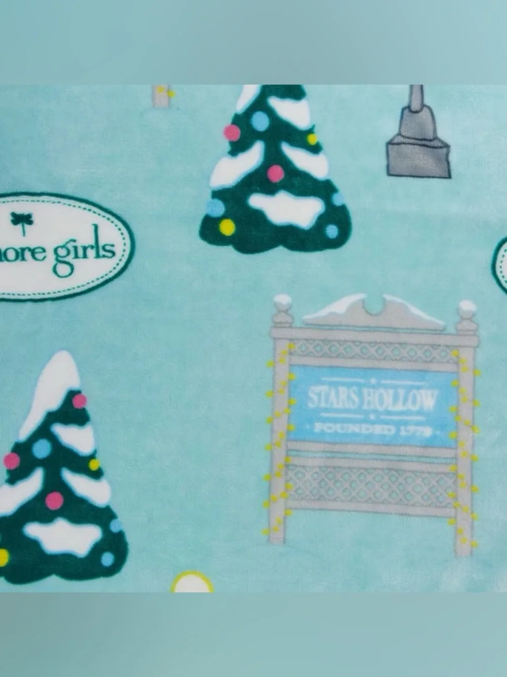 Gilmore Girls Licensed Christmas Holiday Silk Touch Throw Blankets, 60
